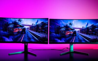 Curved vs Flat Gaming Monitor 2026: Community Debate